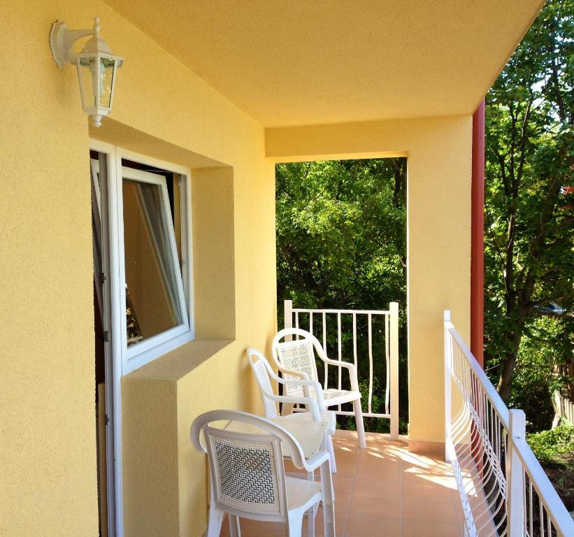 Andrea Pansio Bed & Breakfast Balatonfured Bagian luar foto