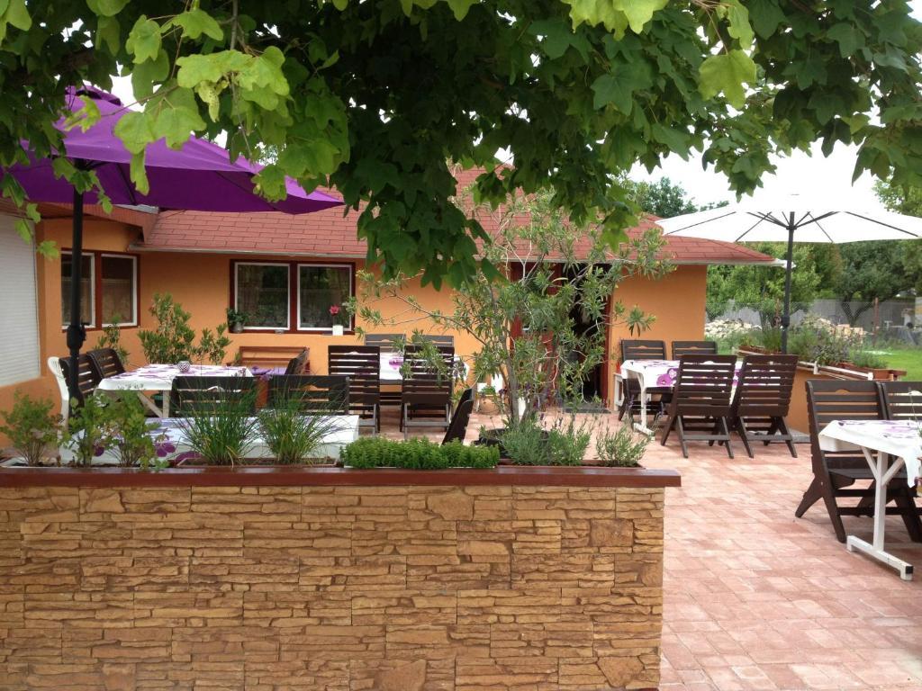 Andrea Pansio Bed & Breakfast Balatonfured Bagian luar foto