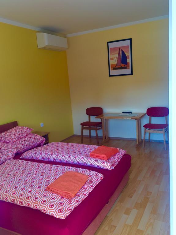 Andrea Pansio Bed & Breakfast Balatonfured Bagian luar foto